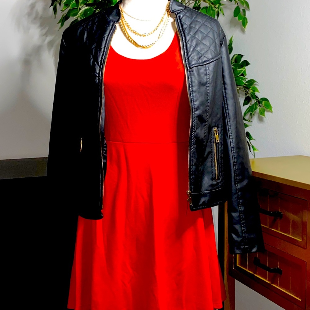 Red Dress - Picture 1 of 5